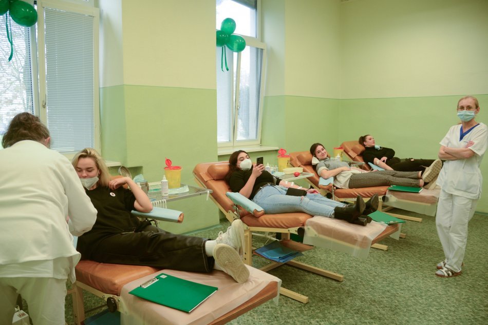 Topoľčianski študenti zažili netradičnú stužkovú