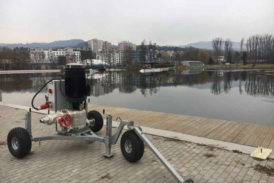 V OBRAZOCH: Príprava na zasnežovanie v Bystrici