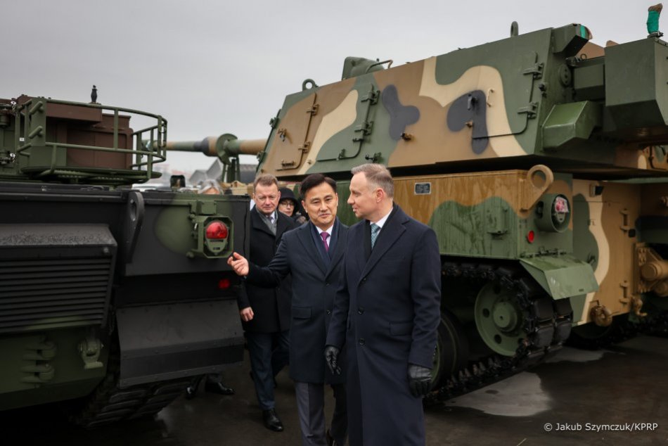 Do Poľska dorazili prvé kórejské TANKY a húfnice: