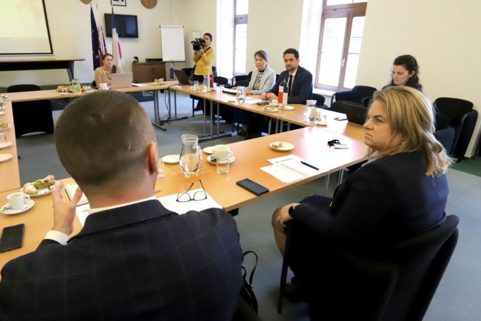 V OBRAZOCH: Predseda BBSK O. Lunter rokoval so zástupcami regionálnych ZMO