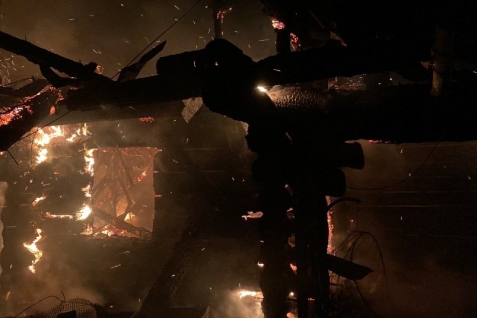 Objektívom: Šestákov dom v Demjate zhorel do tla