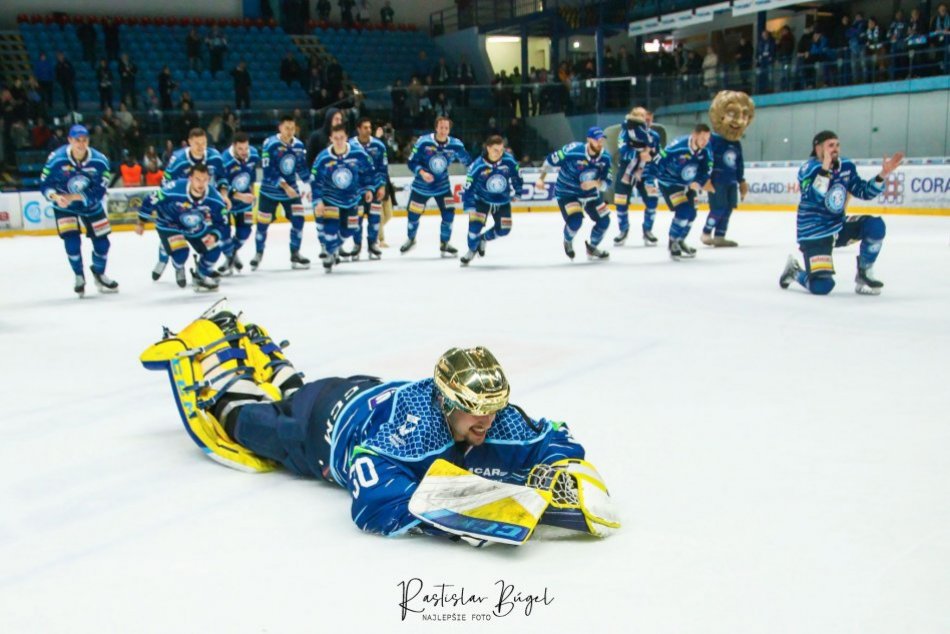 48. kolo:  HK Nitra - HK Dukla Trenčín 4:1