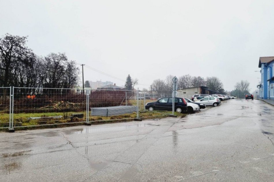 Úprava predstaničného priestoru v Šali