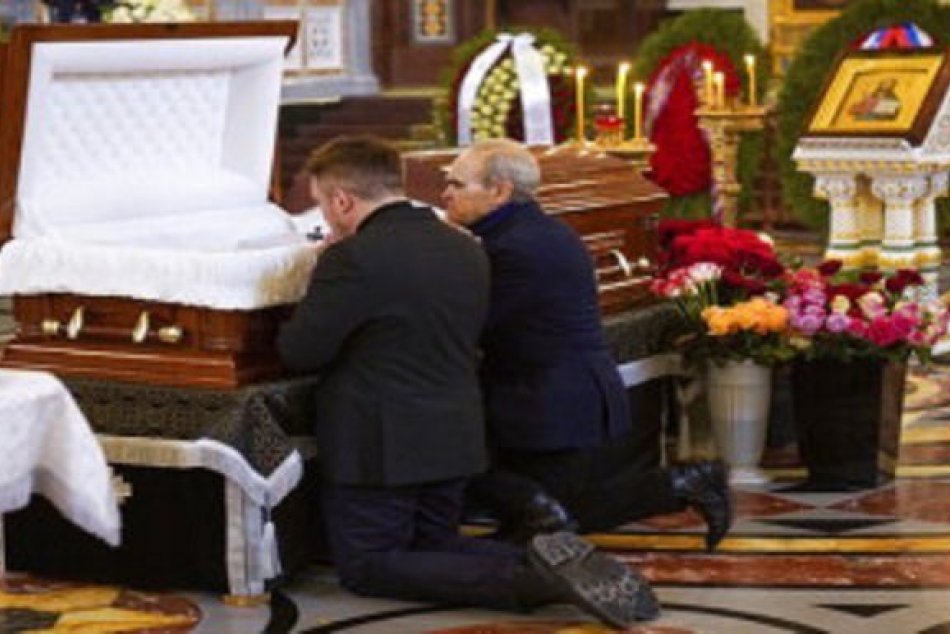 FOTO: Zomrela legenda z Mrázika, najbližší sa s ňou rozlúčili veľmi dojemne