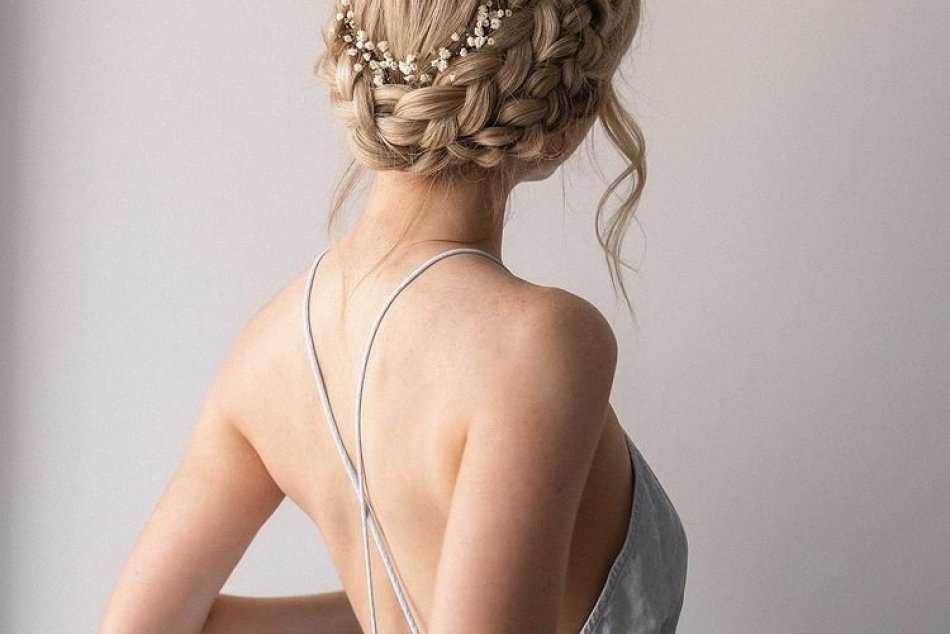 FOTO: Chcete byť na plese kráľovnou? Skúste TOP plesové účesy