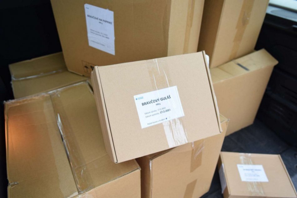 Potraviny z krytov poslali ľuďom v núdzi