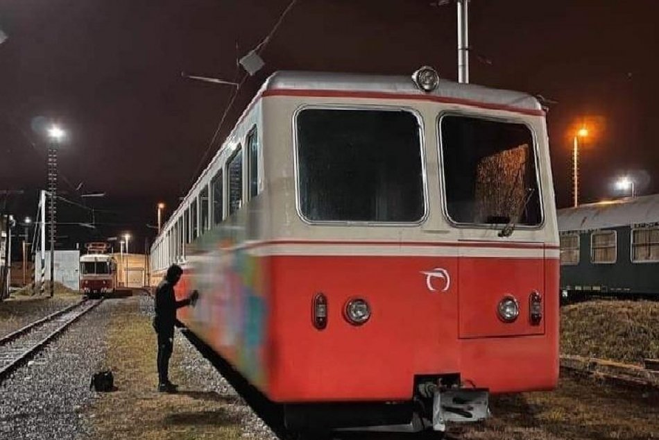 Objektívom: Mladý grafiťák má na krku obvinenie