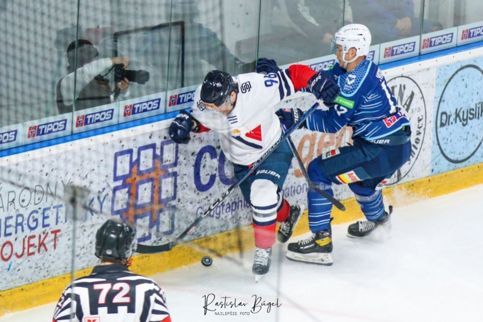 39. kolo: HK Nitra - HC Slovan Bratislava 3:2 (3:0, 0:1, 0:1)