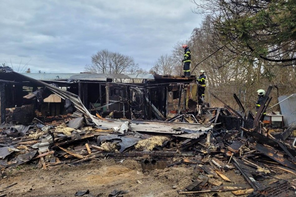 Bývalé pohostinstvo zhorelo do tla