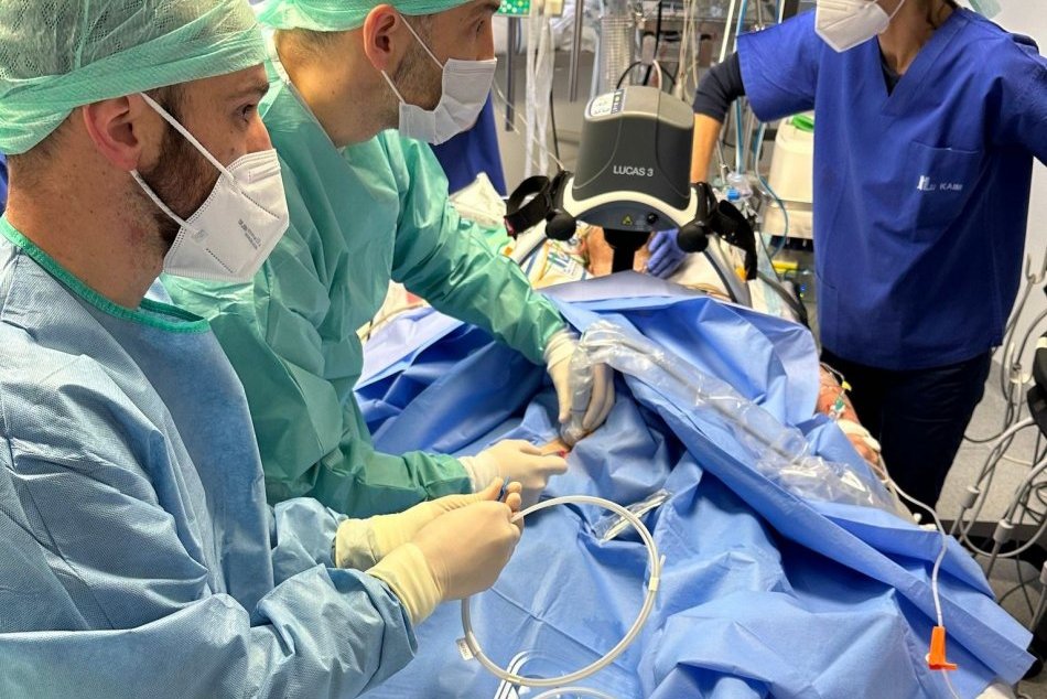 V OBRAZOCH: V bystrickej nemocnici zachránili ťažko podchladeného Jozefa