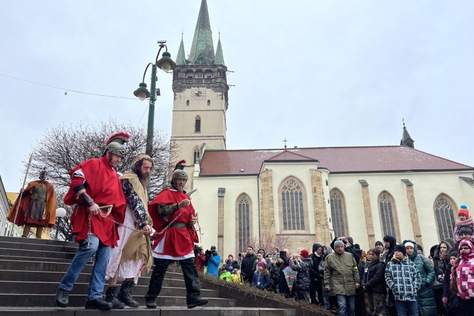 Objektívom: Živá krížová cesta v Prešove