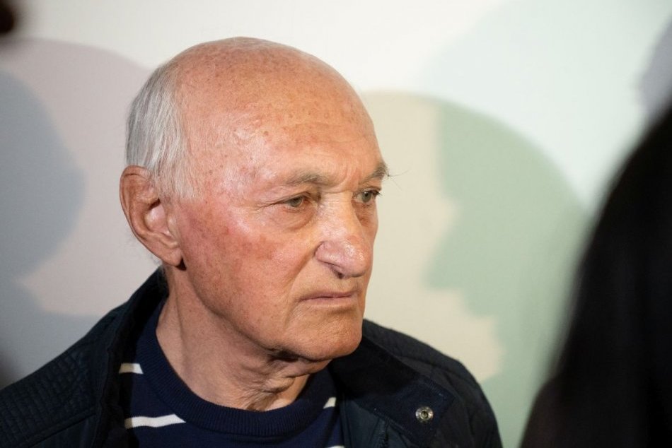 Za nesprávne operované koleno priznal súd pacientovi sumu 6-tisíc eur