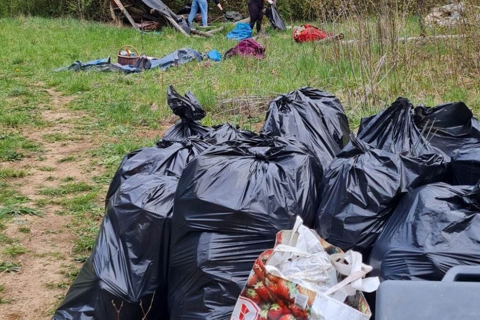 V OBRAZOCH: Veľké upratovanie mestských lokalít