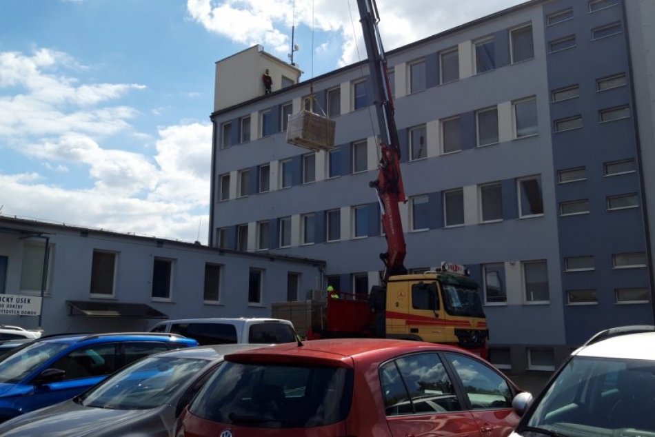 V areáli Službytu pribudlo 64 fotovoltických panelov