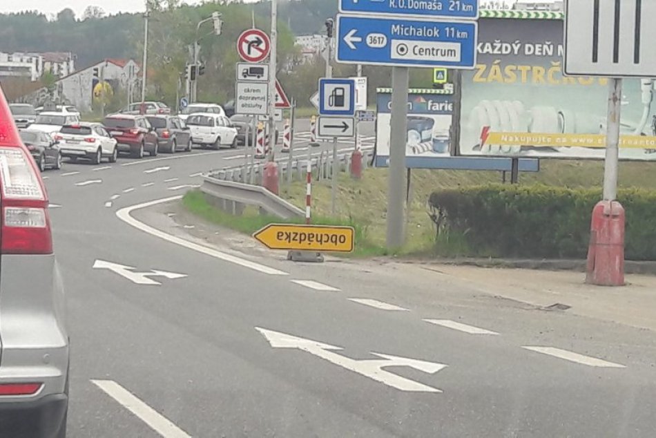 Značenie obchádzky, ktoré pobavilo šoférov aj internet