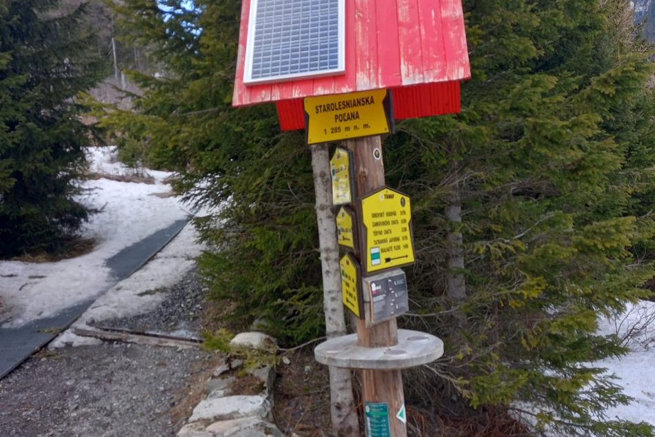 Objektívom: Vo Vysokých Tatrách nájdeme aj nabíjačku na mobil