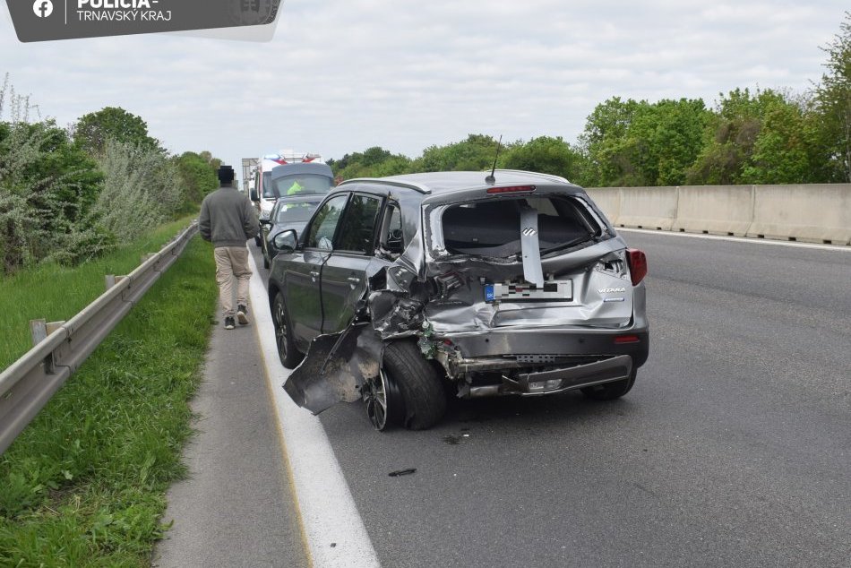 Počas piatich dní sa na diaľnici zrazilo viacero áut