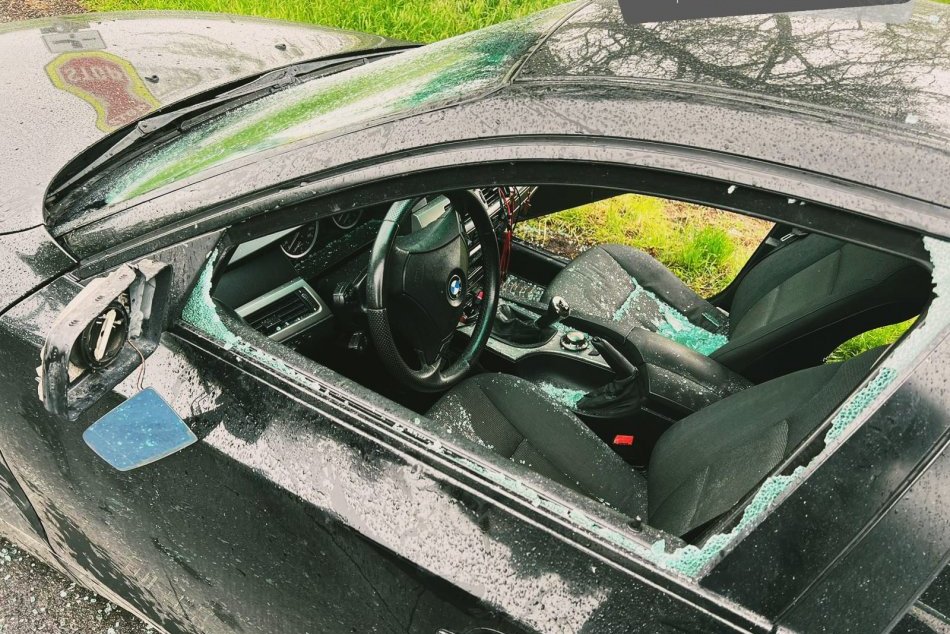 V OBRAZOCH: Podozrivý muž sa pokúsil o útek