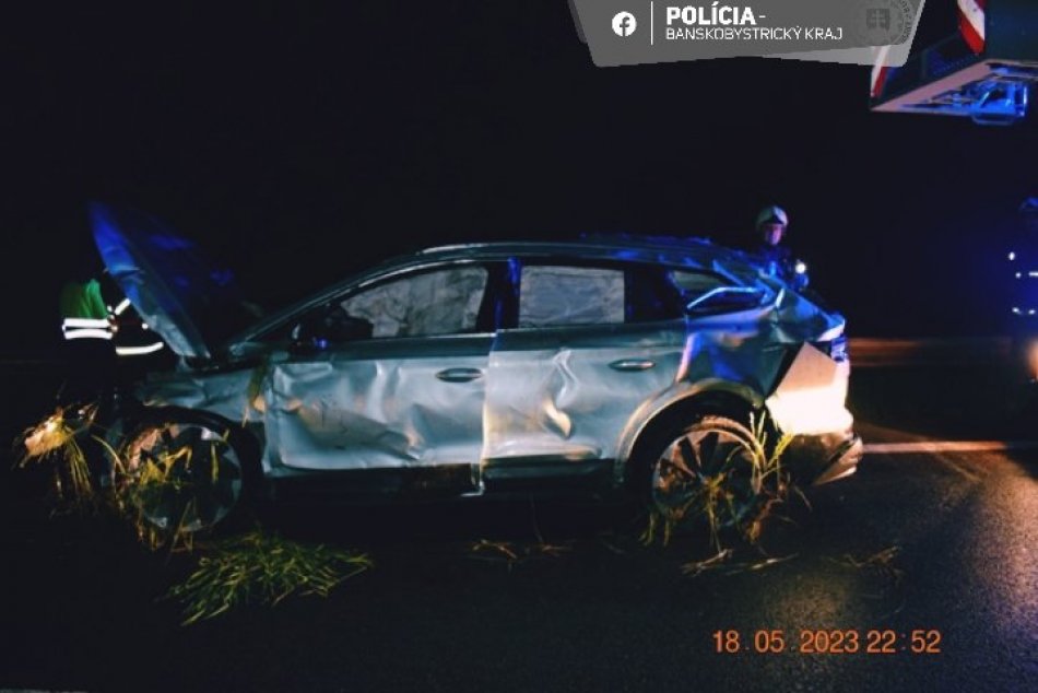 V OBRAZOCH: Havária vodiča pod vplyvom alkoholu a drog