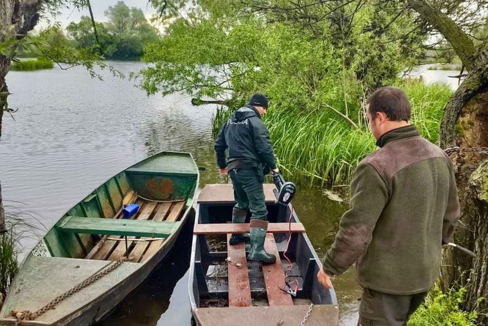 Policajti kontrolovali rybárov