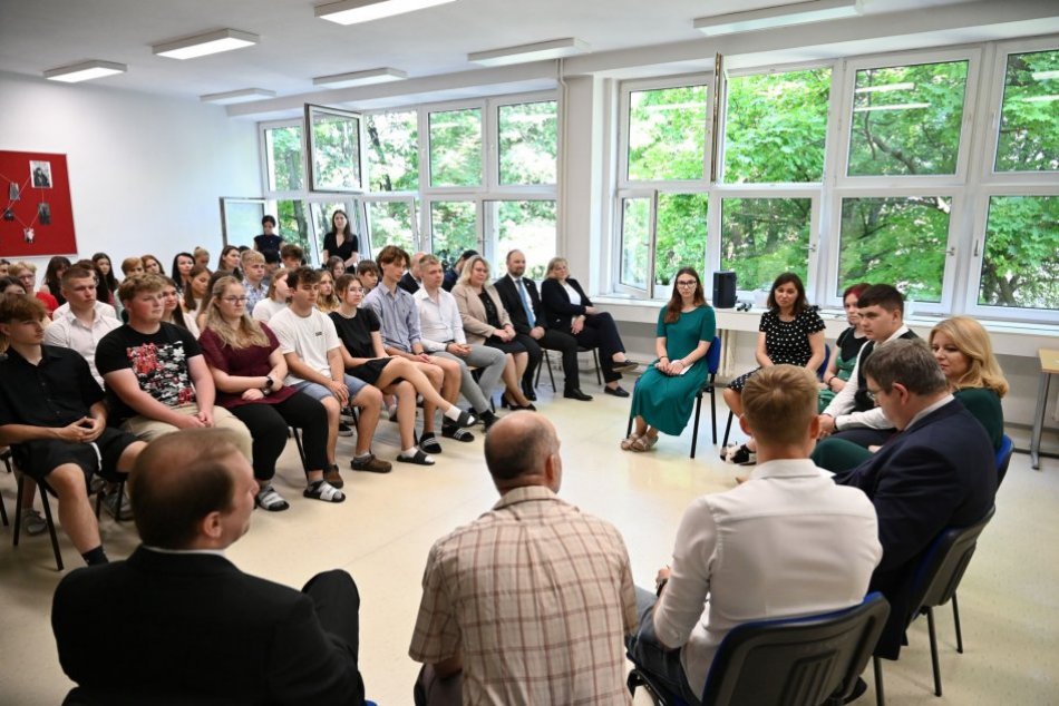 Zuzana Čaputová zavítala medzi trnavských študentov