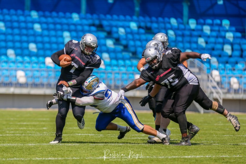 Nitra Knights - Bratislava Monarchs 21:9