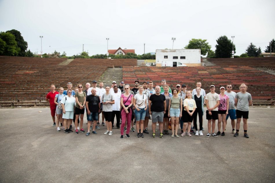 Dobrovoľníci zveľaďovali nitriansky amfiteáter