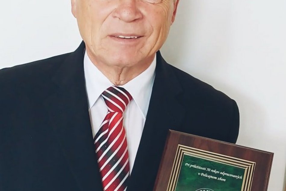 Vladimír slúži policajnému zboru už 50 rokov