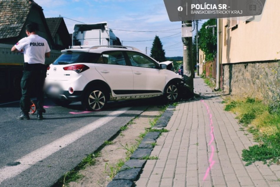 V OBRAZOCH: Pri nehode sa zranila žena aj dieťa