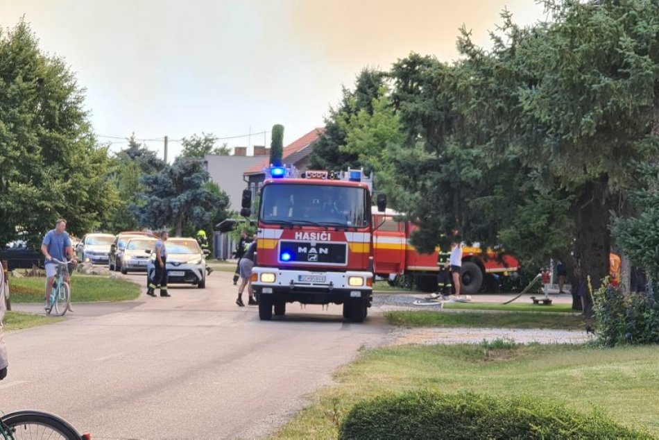 Pri Bratislave vypukol veľký požiar