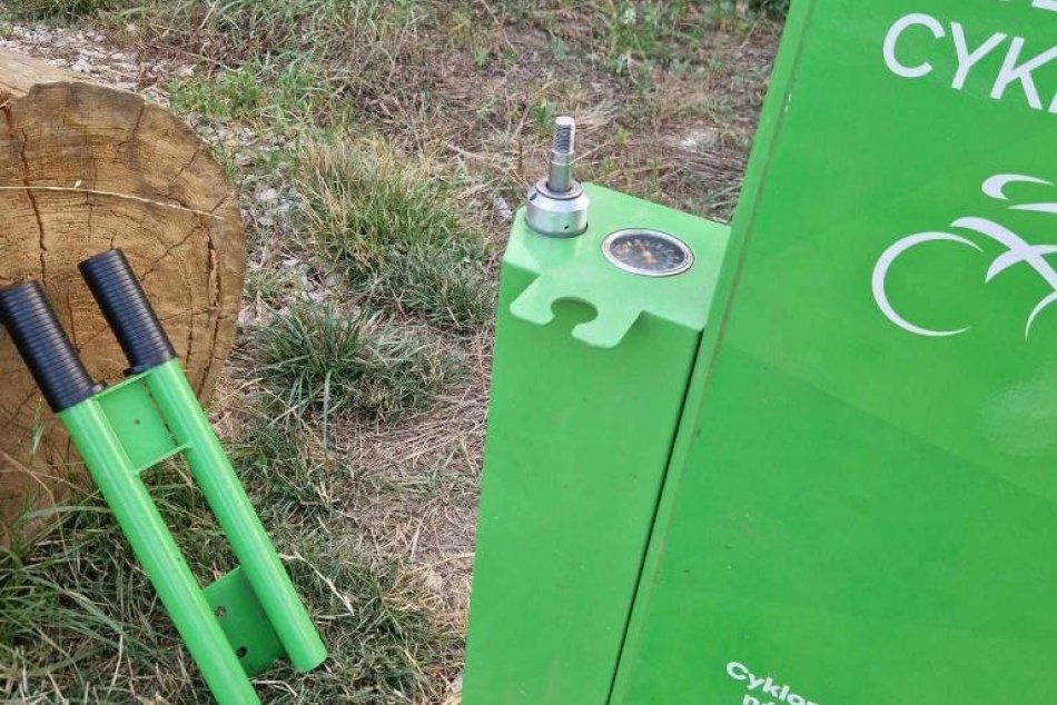 Odpočívadlo ničia vandali