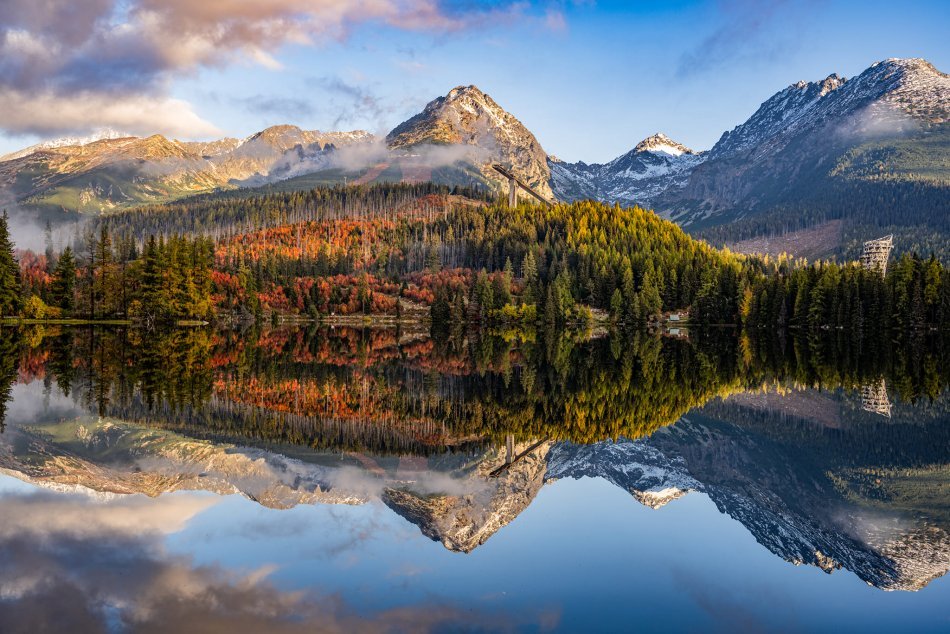 Objektívom: Východ slnka na Štrbskom plese