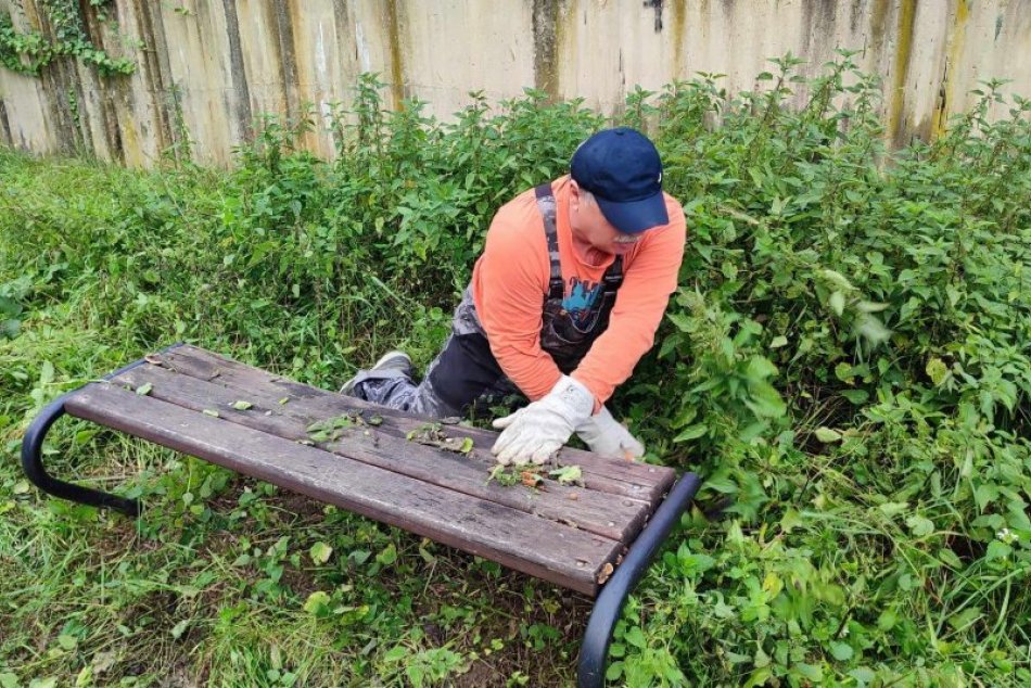 Objektívom: Emil v Prešove rieši nedostatky v meste sám a svojpomocne