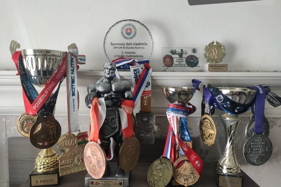 V OBRAZOCH: Policajt Martin úspešne reprezentuje doma aj v zahraničí