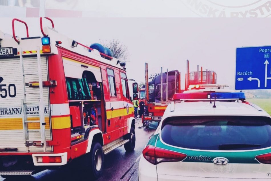 Vážna dopravná nehoda pri Bacúchu
