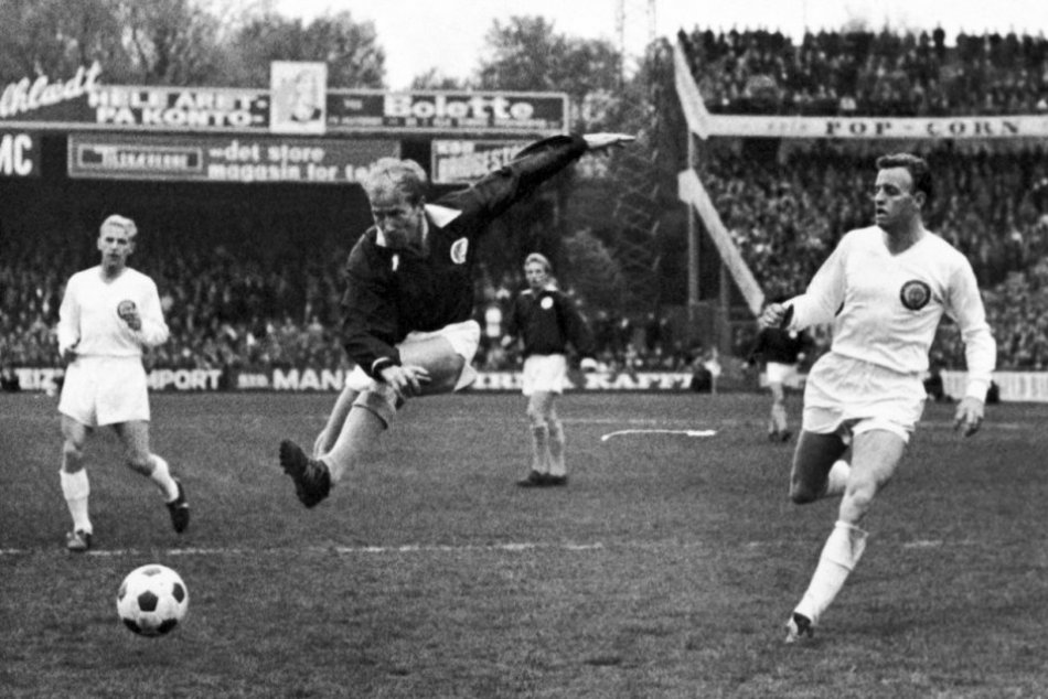 Objektívom: Zomrel legendárny Bobby Charlton