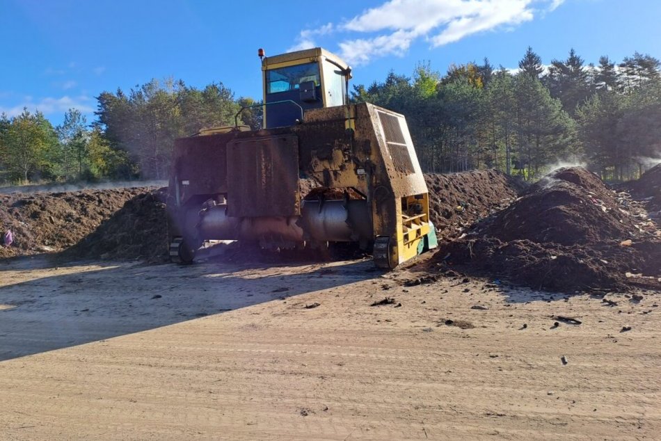 V OBRAZOCH: Odber kompostu v Zbernom dvore na Zvolenskej ceste