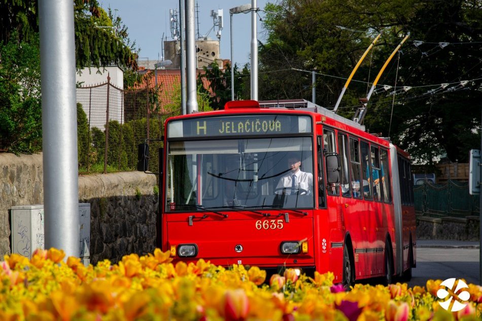 Rozlúčka s tradičnými hranatými trolejbusmi