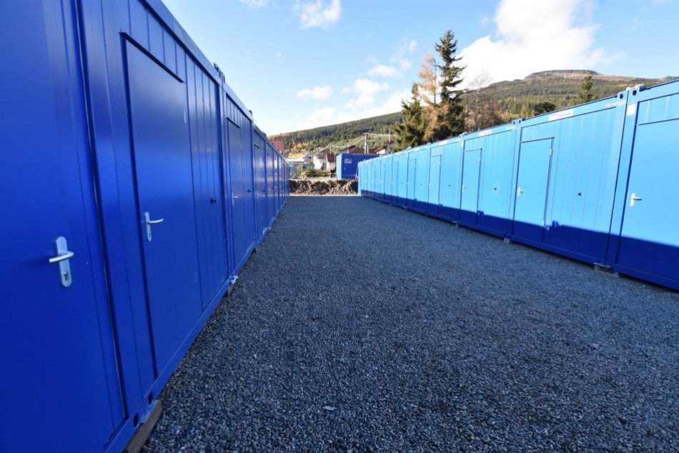 V OBRAZOCH: V Telgárte pribudli umimobunky pre ľudí po požiari