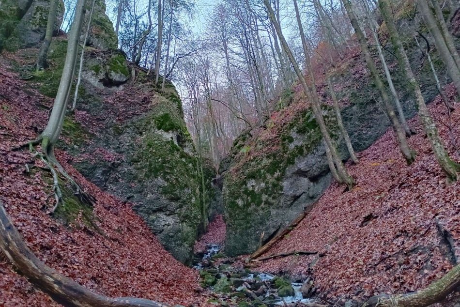 V OBRAZOCH: Hadia dolina v srdci Slovenska ponúka úchvatné scenérie