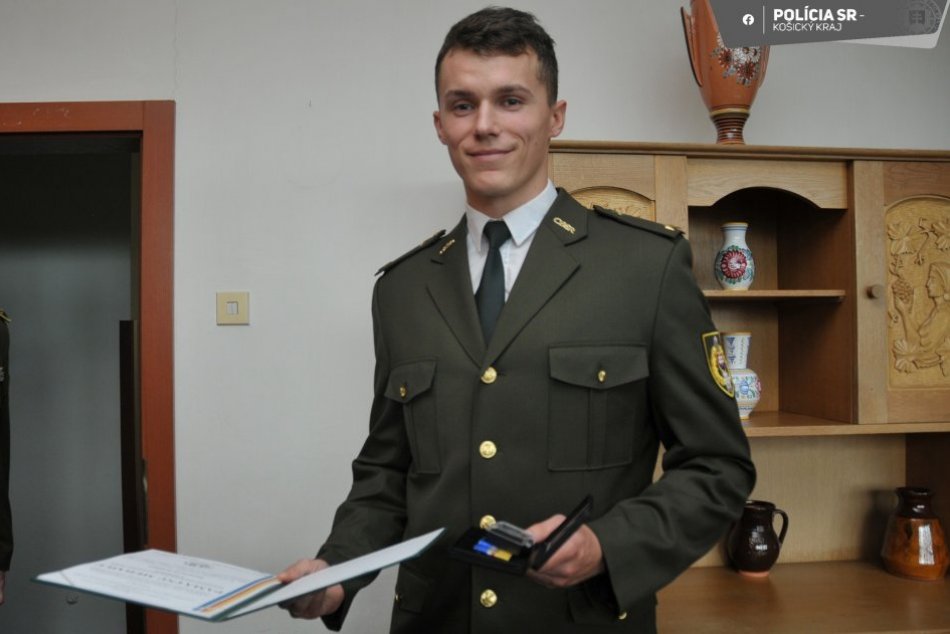 Statočný Dominik sa postavil útočníkovi, ktorý dobodal mladú študentku