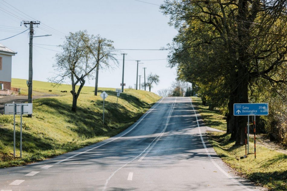 NSK zrekonštruoval cestu medzi Levicami a Demandicami