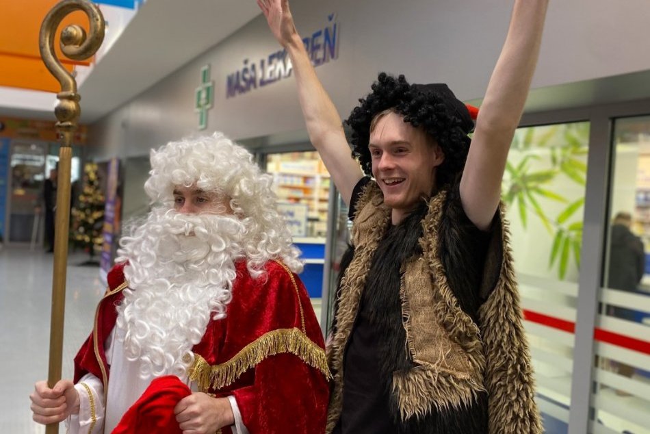 V OBRAZOCH: Mikuláš zavítal aj do banskobystrickej nemocnice