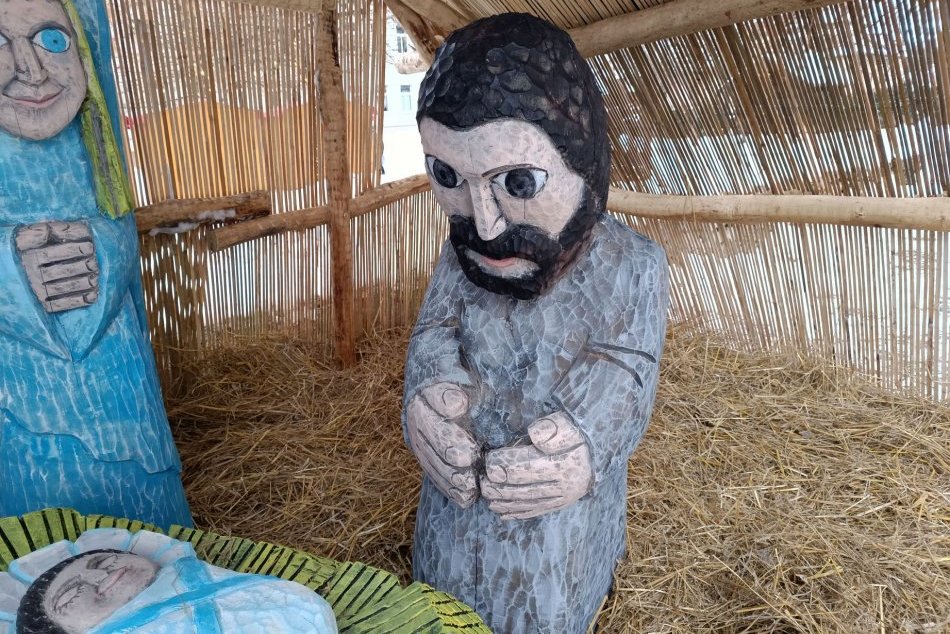 V OBRAZOCH: Centrum Bystrice zdobí nový betlehem