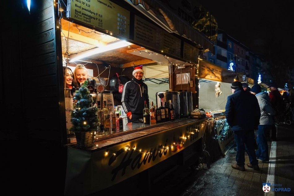 Objektívom: Vianočný jarmok v Poprade 2023