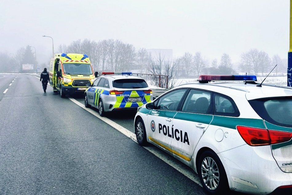 V OBRAZOCH: Policajti zachránili muža v ťažkej životnej situácii
