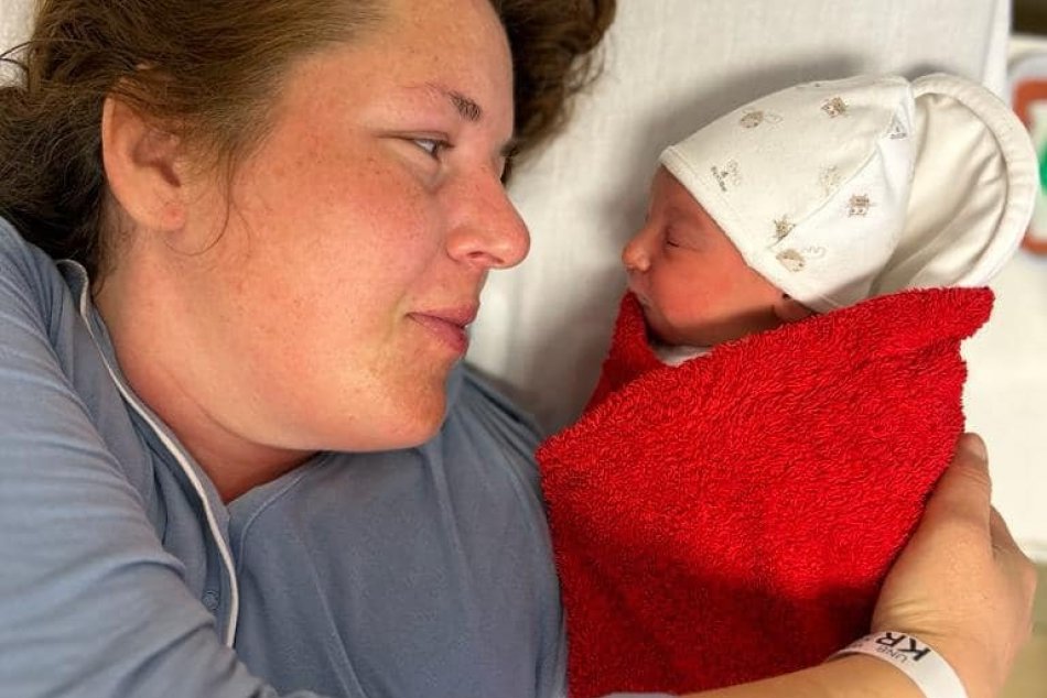 Prvým dieťaťom roka 2024 narodeným v UNB je Erik