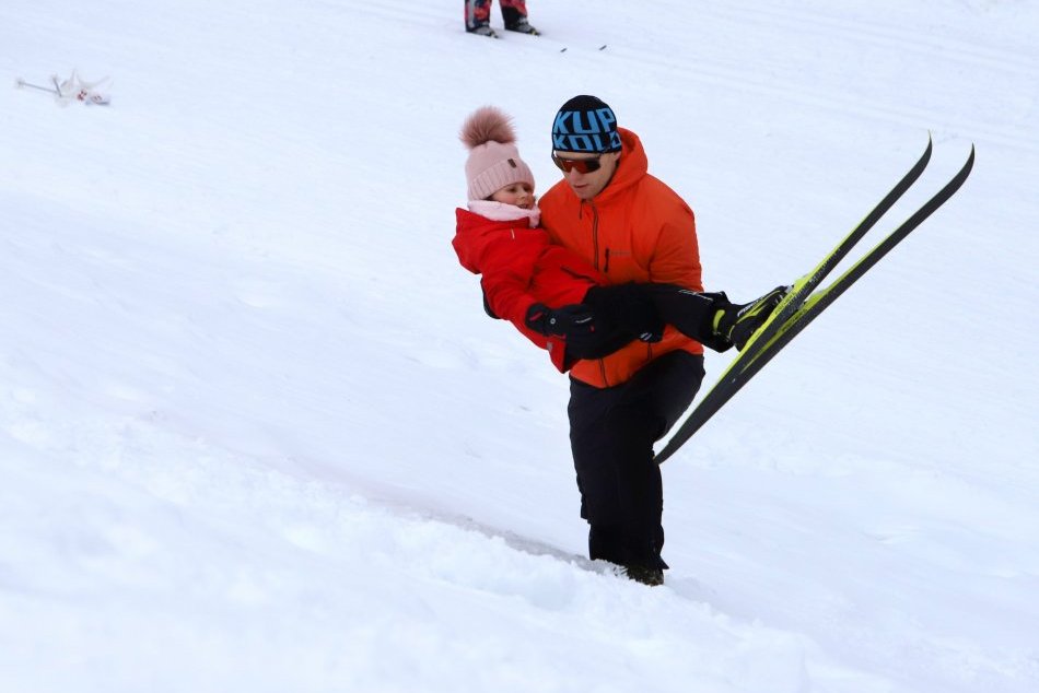 V OBRAZOCH: Lyžiarske stredisko Skalka arena láka na zimné športy