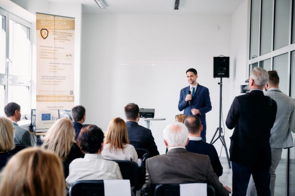 V OBRAZOCH: Študenti SOŠ sa už učia v nových priestoroch