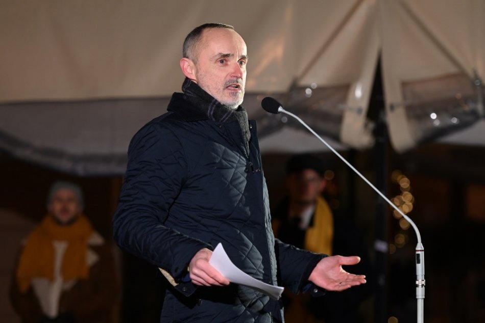 Stovky Trnavčanov vyšli do ulíc: Protestovali proti vláde, FOTO